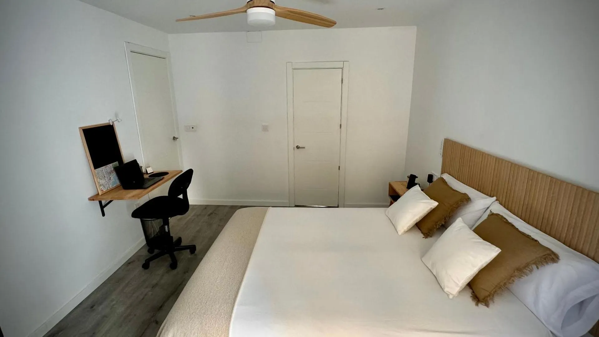 Homestay The Numid King Apartment Malaga
