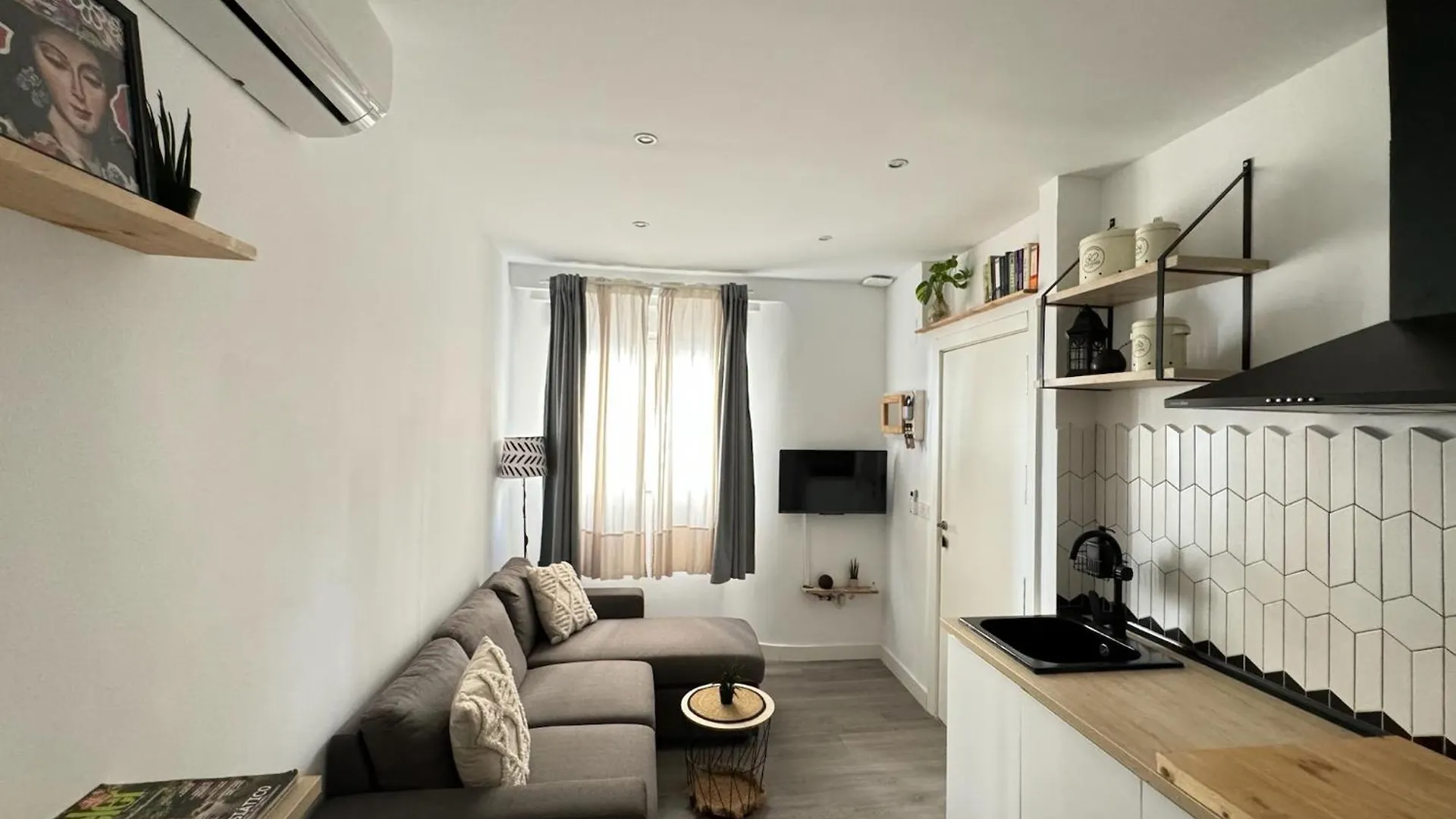 Homestay The Numid King Apartment Malaga